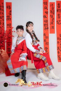 Amily Copy 2 family portrait at SANdoMs Hanfu photography studio Malaysia