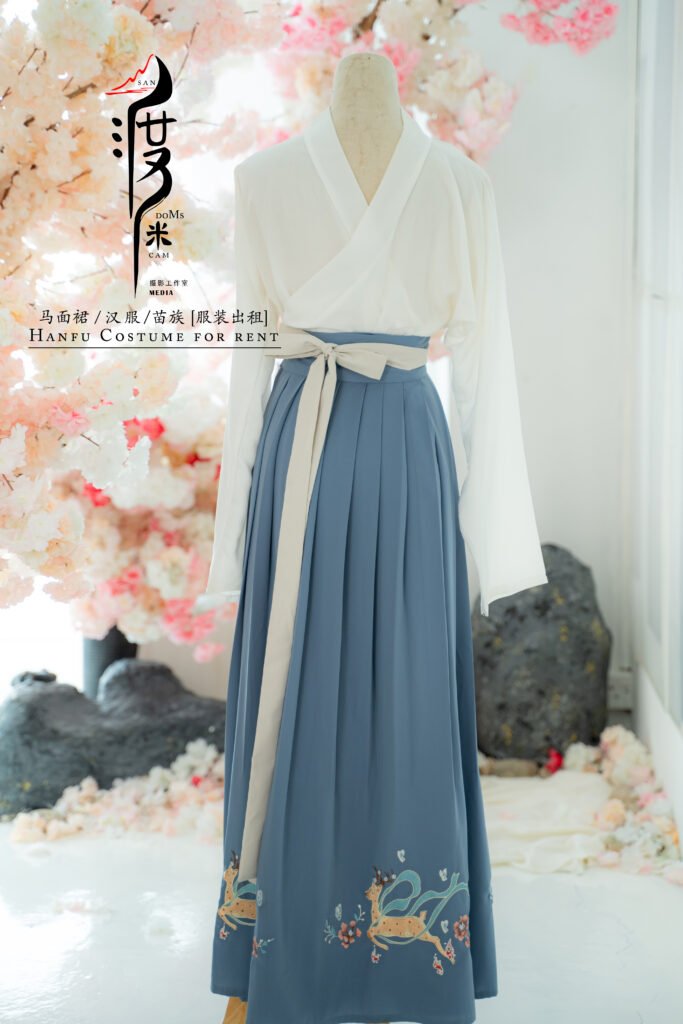 Professional Hanfu portrait photography at SANdoMs studio Kelana Jaya Petaling Jaya Malaysia