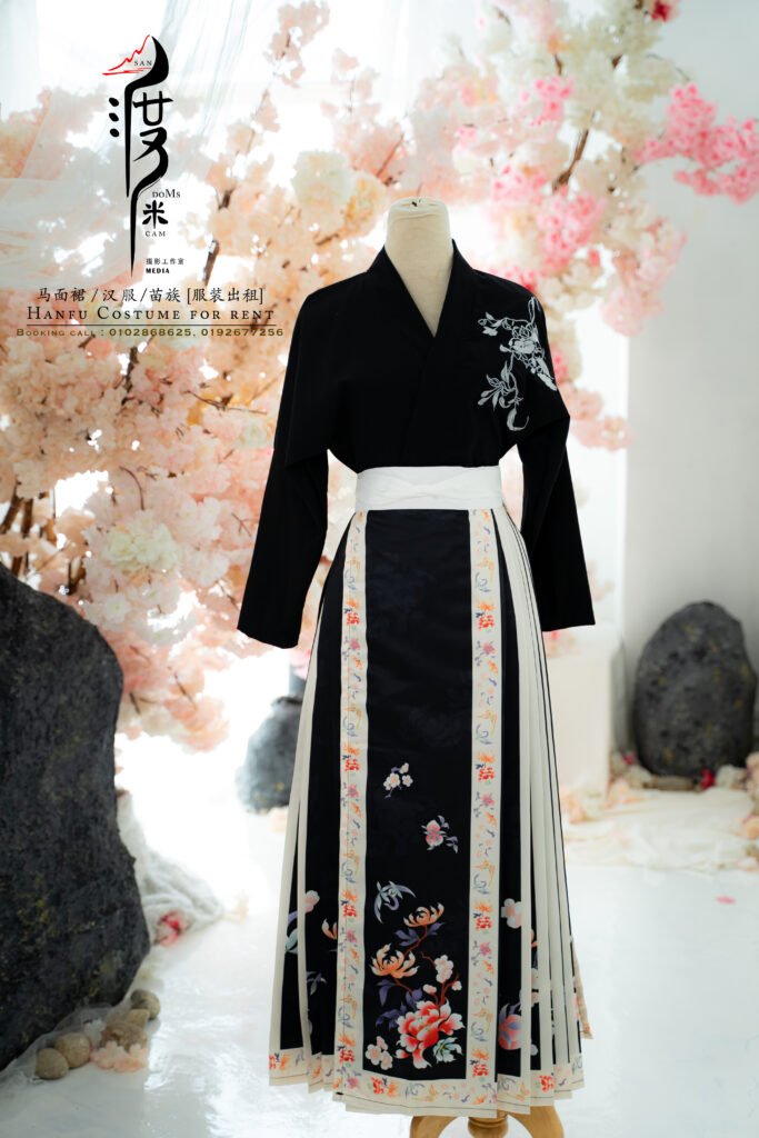 Professional Hanfu portrait photography at SANdoMs studio Kelana Jaya Petaling Jaya Malaysia