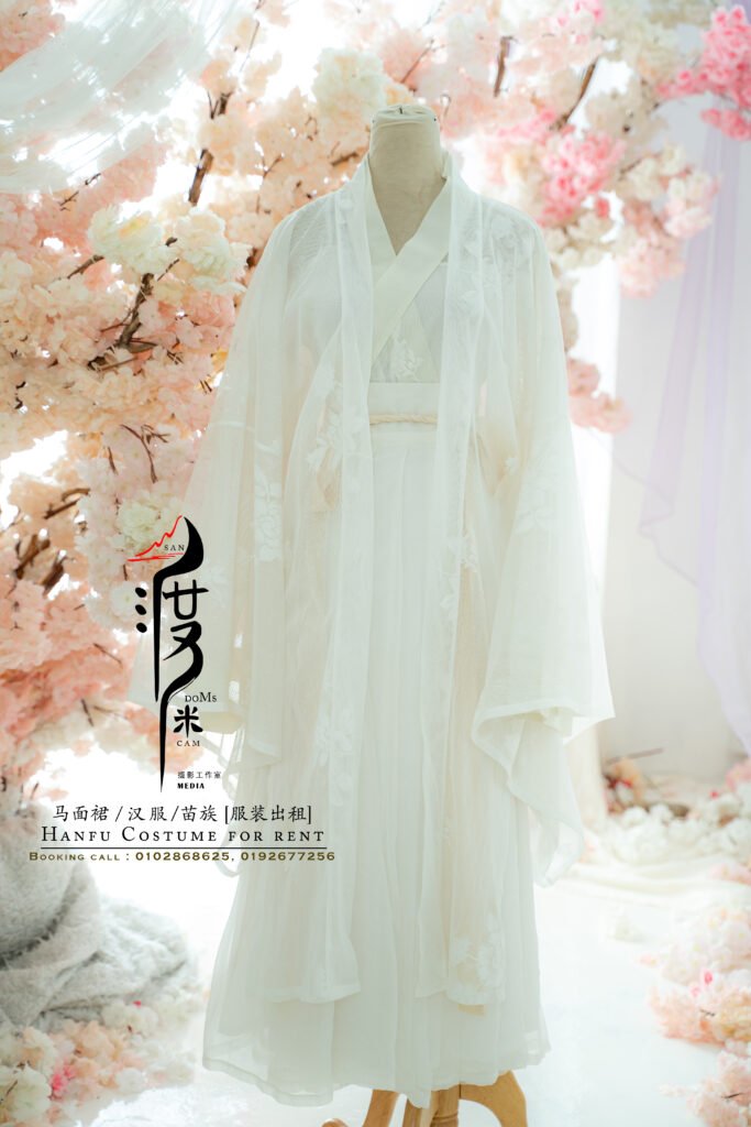 Professional Hanfu portrait photography at SANdoMs studio Kelana Jaya Petaling Jaya Malaysia