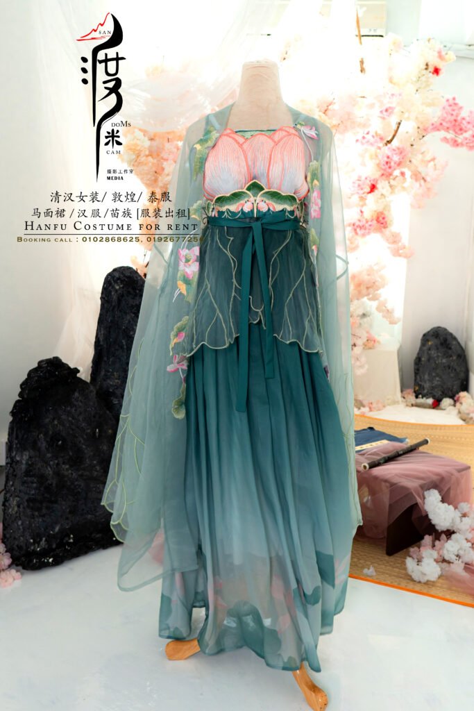 Professional Hanfu portrait photography at SANdoMs studio Kelana Jaya Petaling Jaya Malaysia