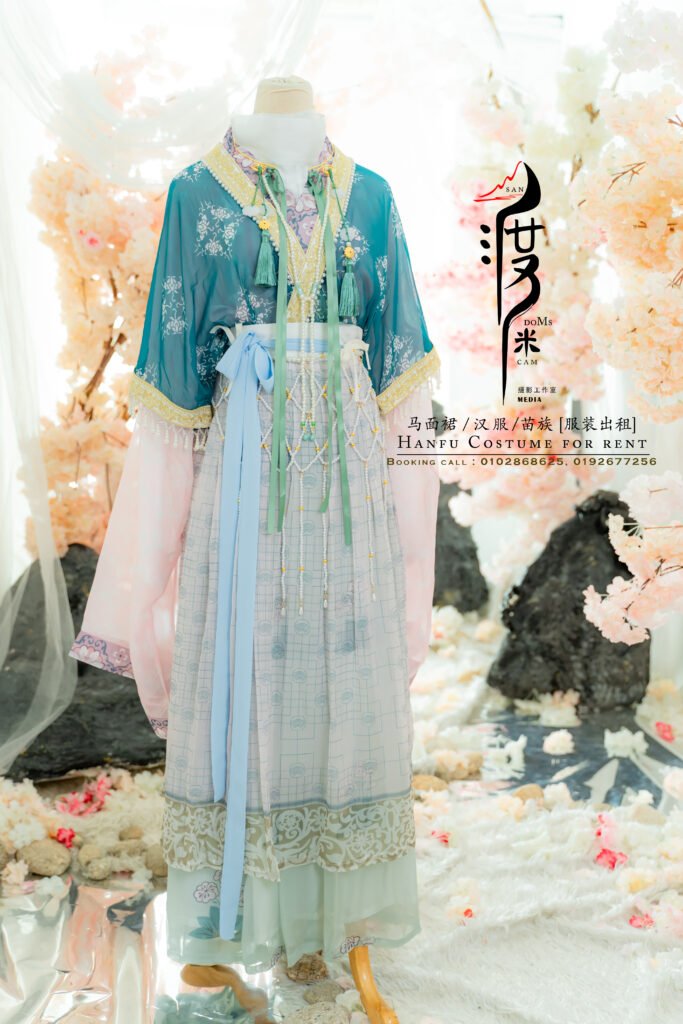 Professional Hanfu portrait photography at SANdoMs studio Kelana Jaya Petaling Jaya Malaysia